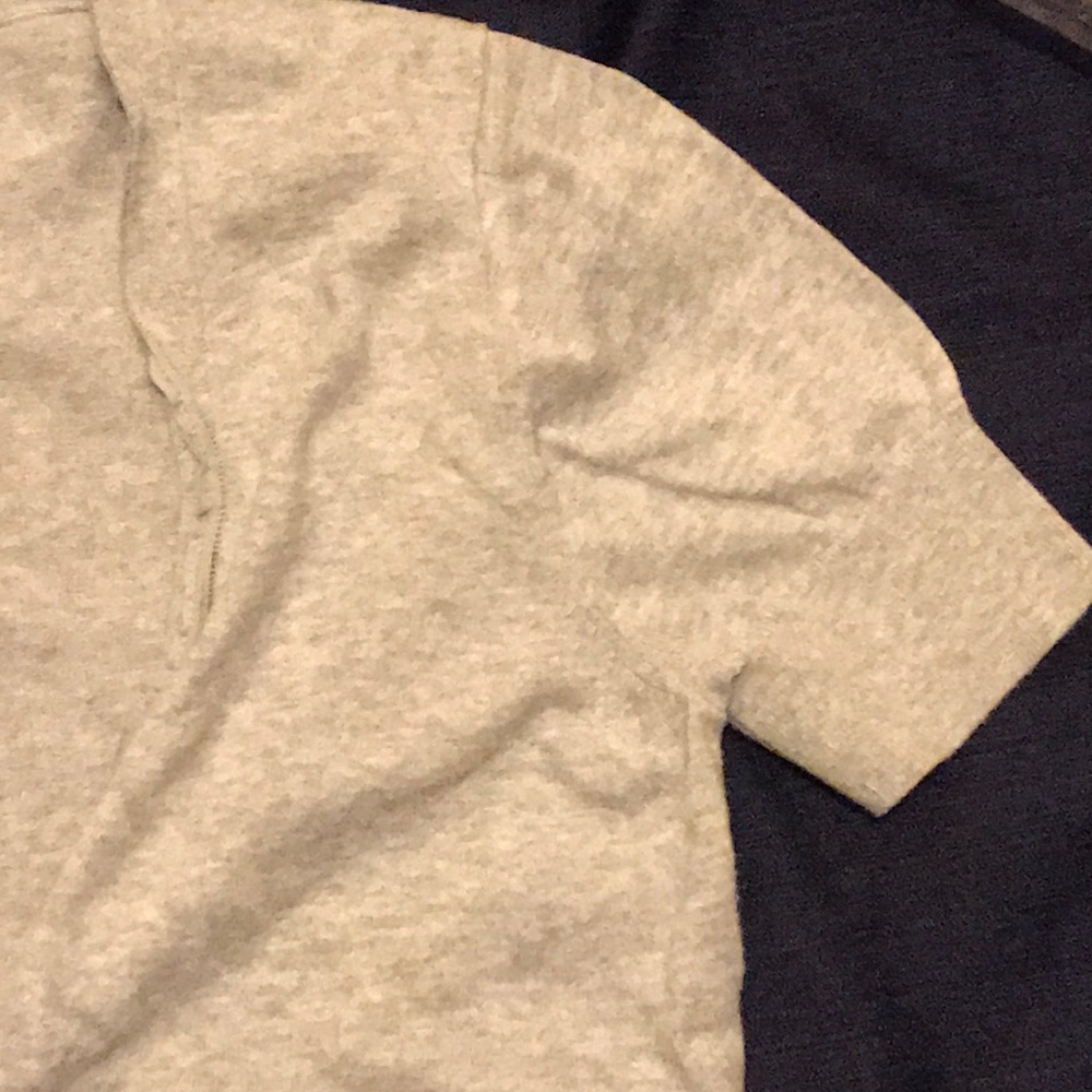 Banana Republic Short Sleeve Gray Cardigan - Picture 4 of 8